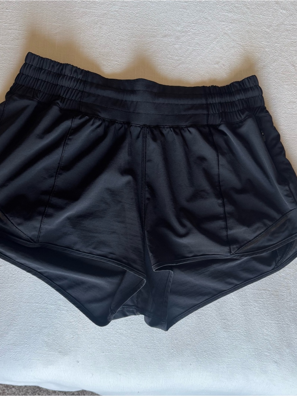 Lululemon Women's Hotty Hot Shorts size 8